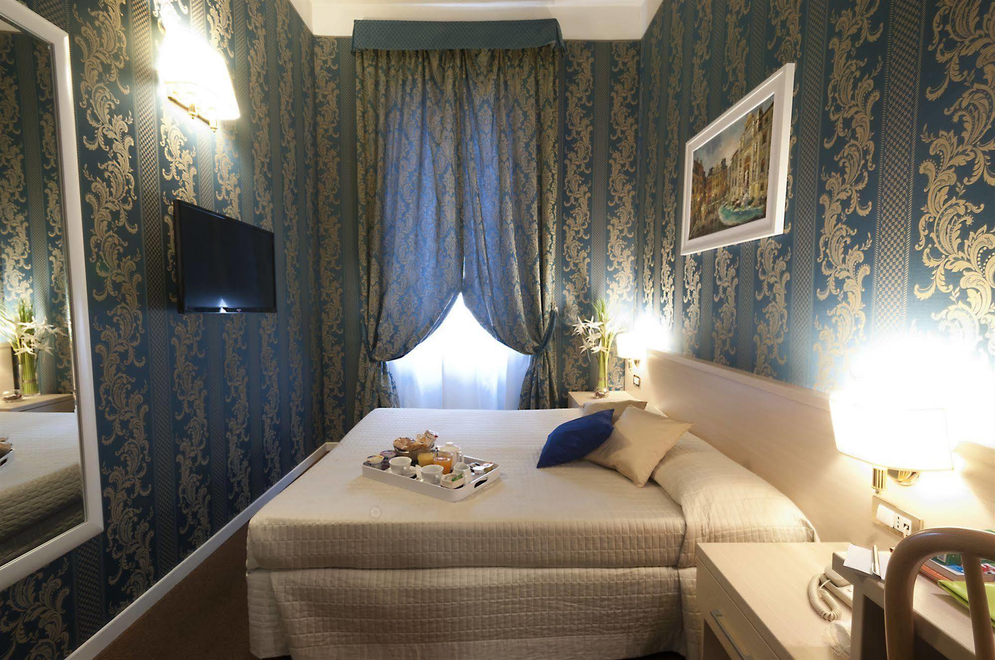 B&B Prestige Рим Экстерьер фото