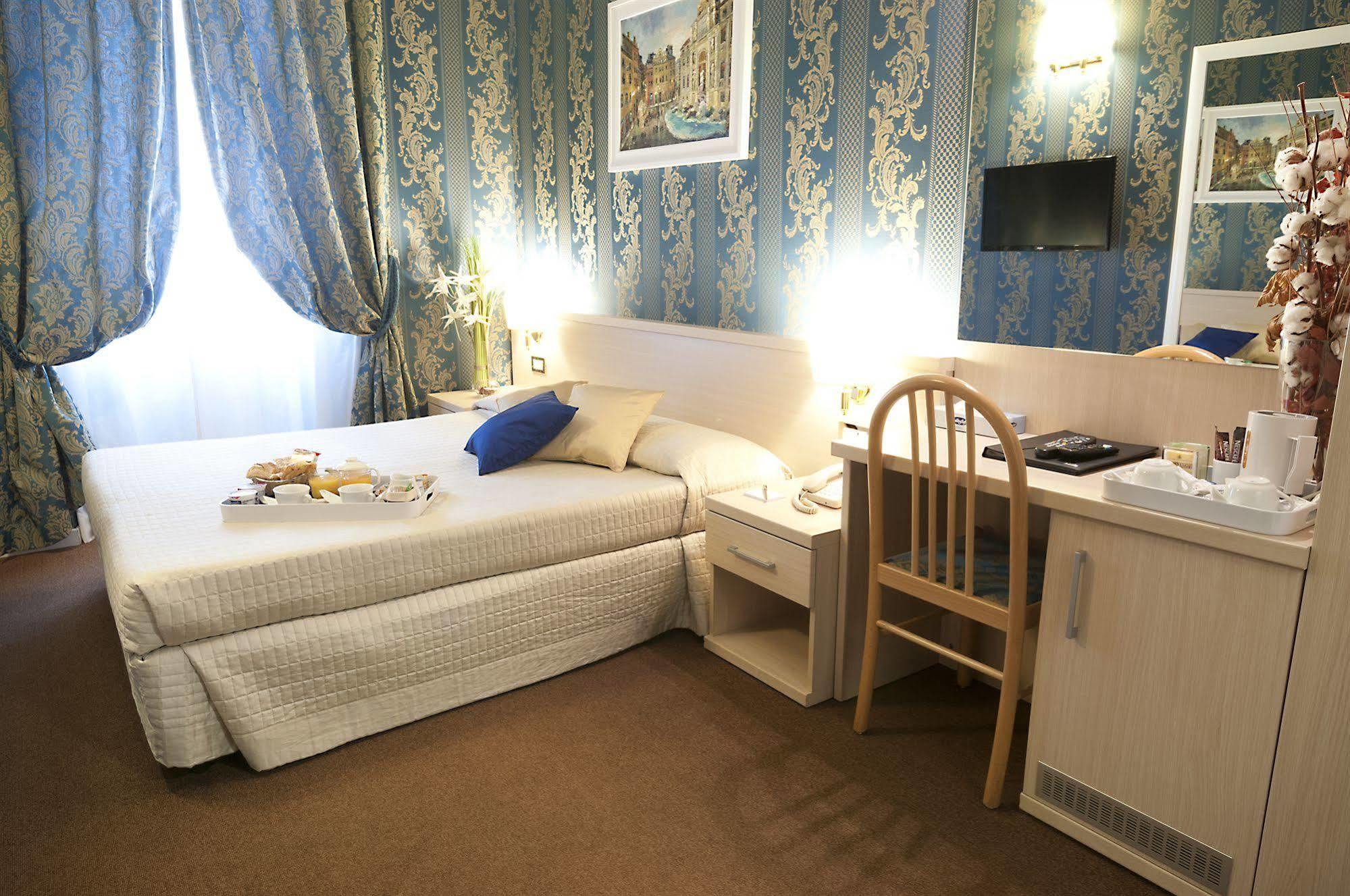 B&B Prestige Рим Экстерьер фото